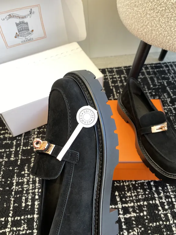 Hermes Shoe 